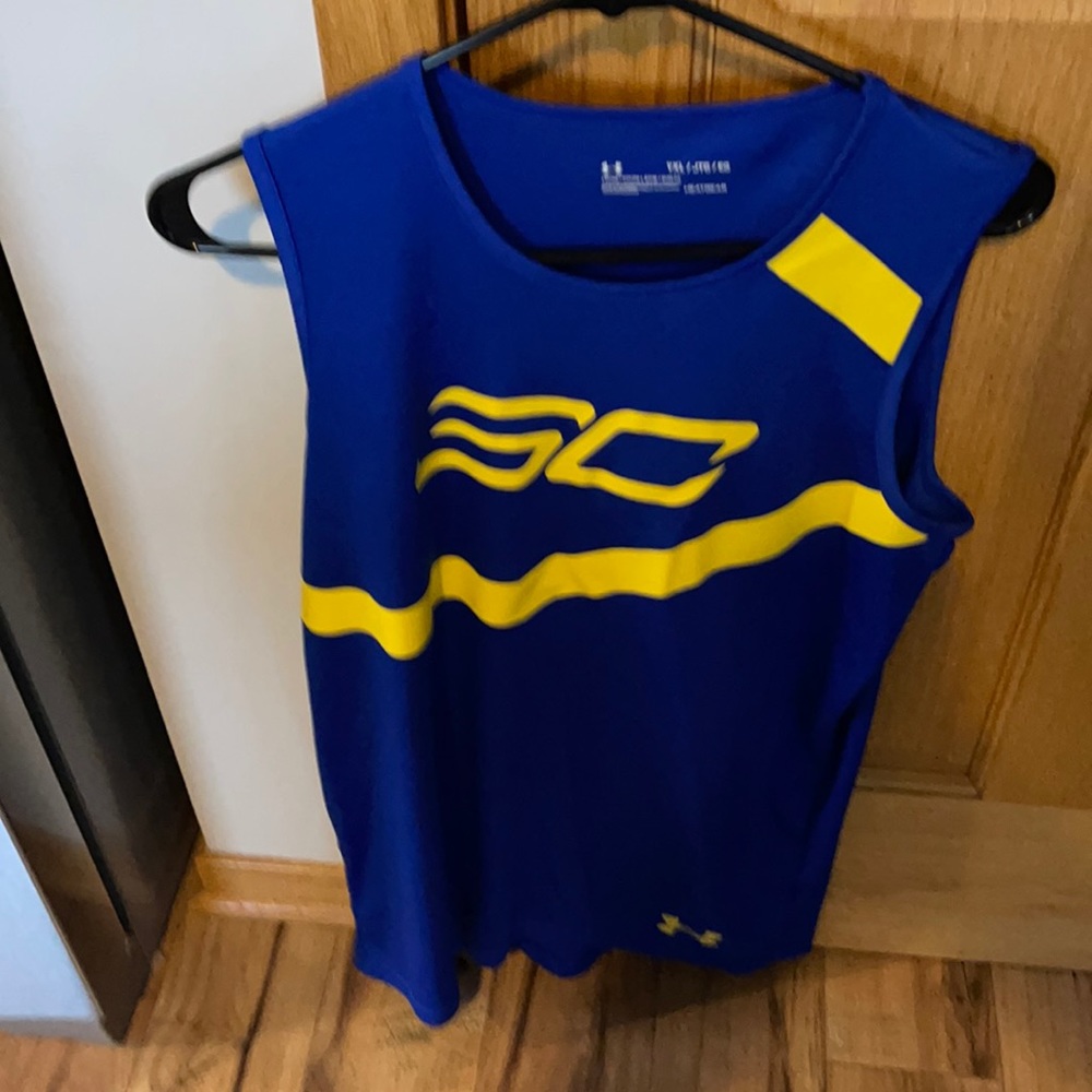 Under Armour sleeveless shirt